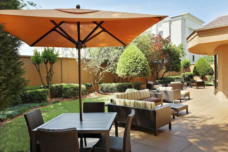 Hotel Courtyard By Marriott Mobile