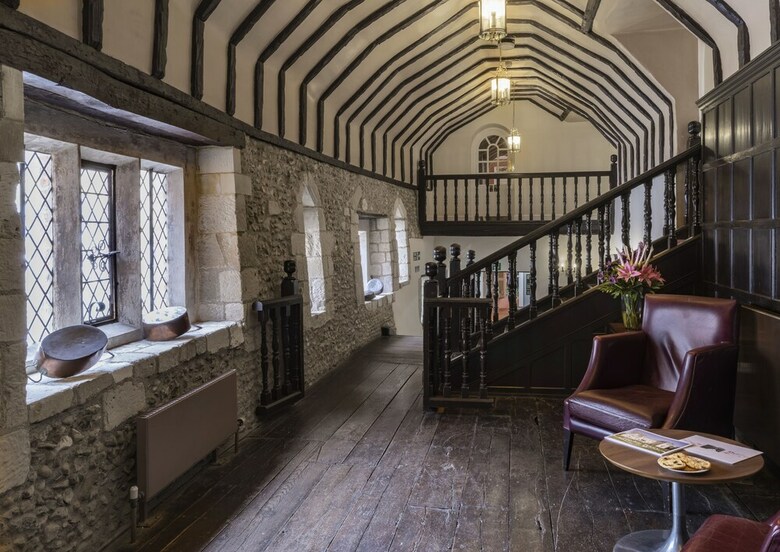 Hotel Hitchin Priory
