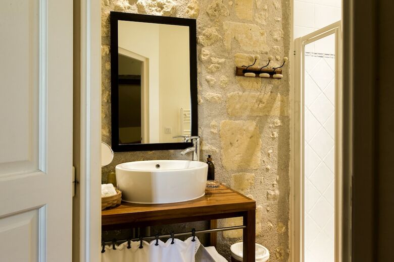 Bed & Breakfast La Rocheli�re