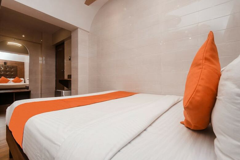 Hotel Karishma Dadar