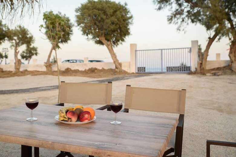 Villa George Santorini