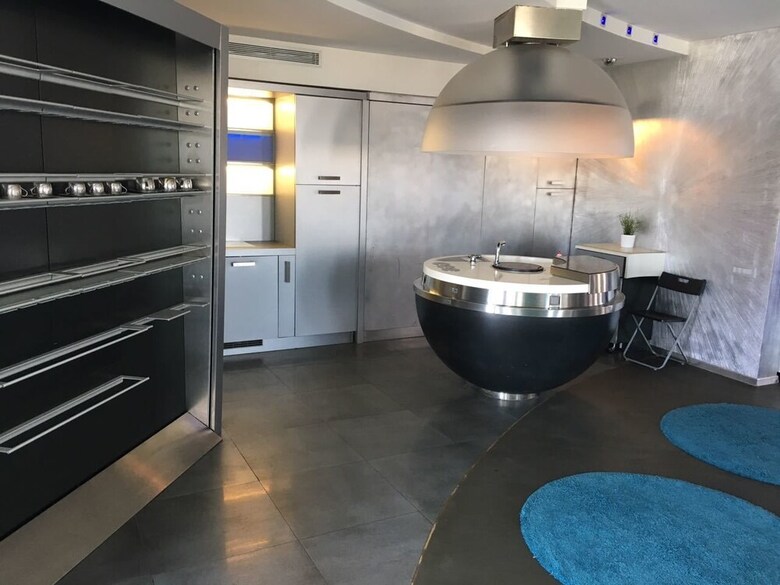 Dynasty Apartment 32 Floor