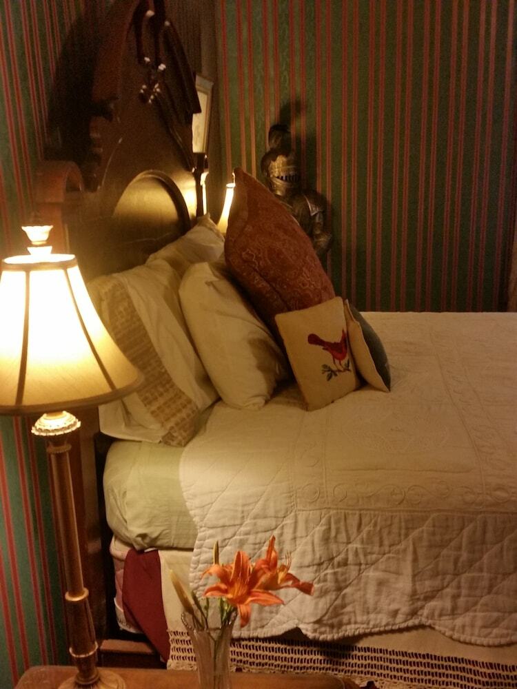 Spahn House Bed And Breakfast