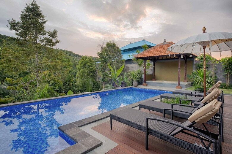 Bed & Breakfast Nadira Bali Resort & Villa