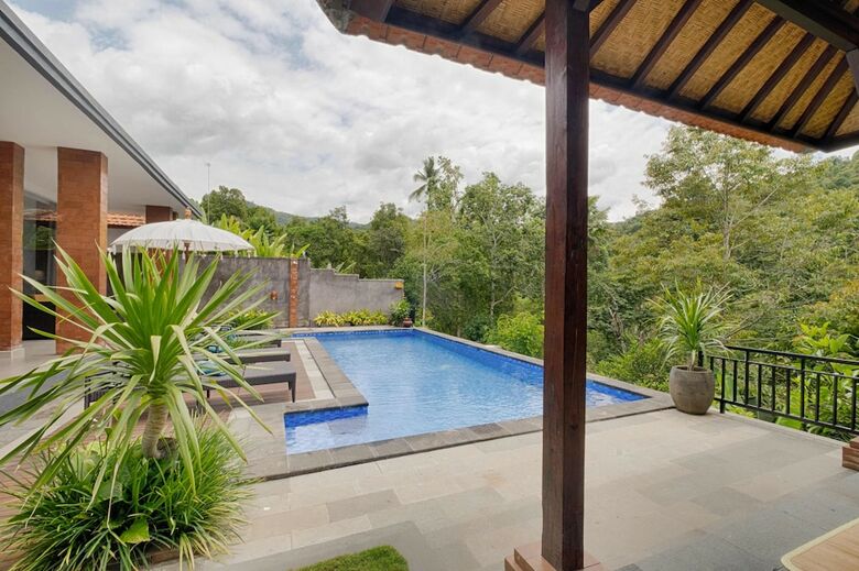 Bed & Breakfast Nadira Bali Resort & Villa