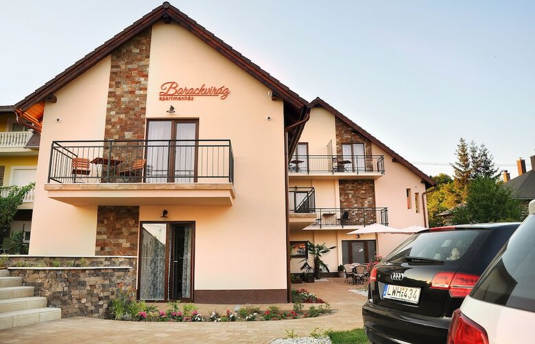 Barackvir�g Apartmanh�z