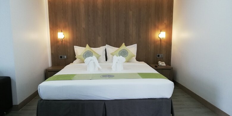 8 Mile Hotel