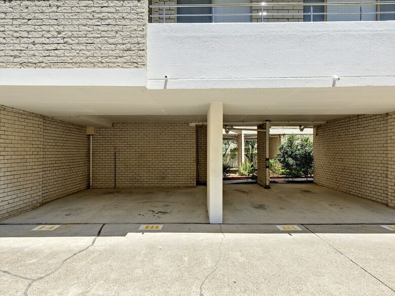 Apartamentos Shoal Bay Road, Del Rae, Unit 18, 25