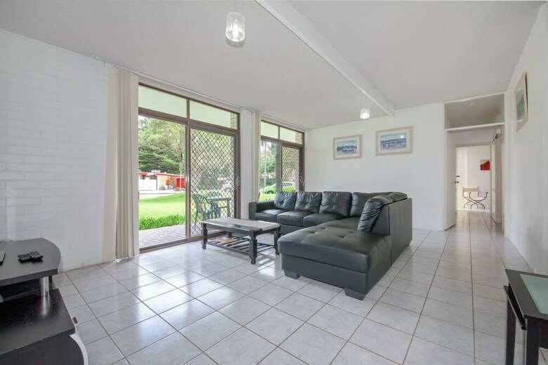 Apartamentos Villa Ellisa, Unit 1/10 Columbia Close
