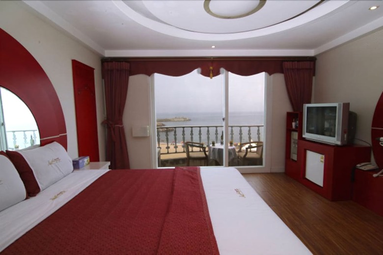 Hotel Surf's Up