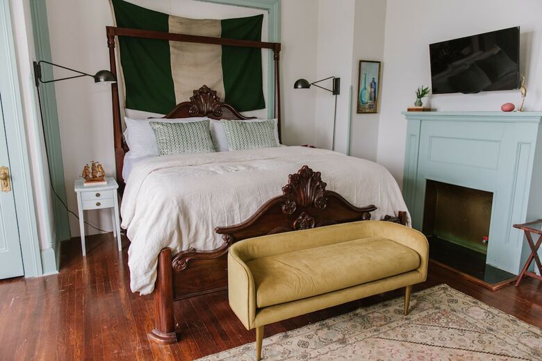 Bed & Breakfast Carr Mansion