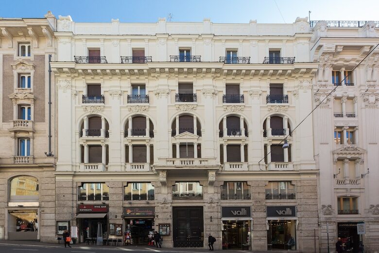 Hotel Tritone 125