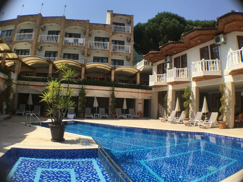 Hotel Ates Otel
