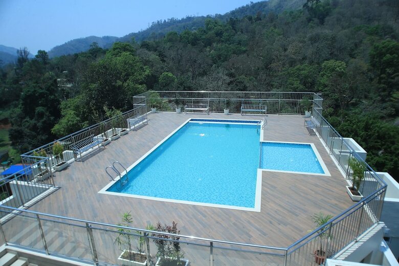 Hotel Sterling Thekkady