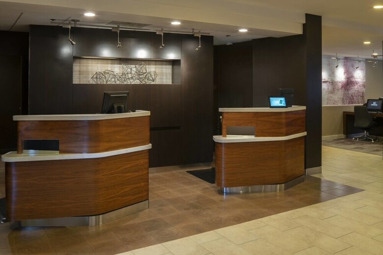 Hotel Courtyard By Marriott Nashville Airport