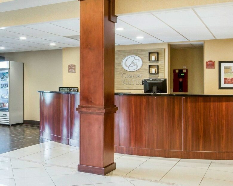 Hotel Comfort Suites Atlanta Airport