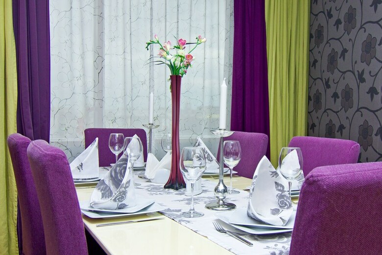 Business Hotel Avrora