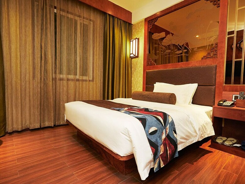 Yucheng Hotel