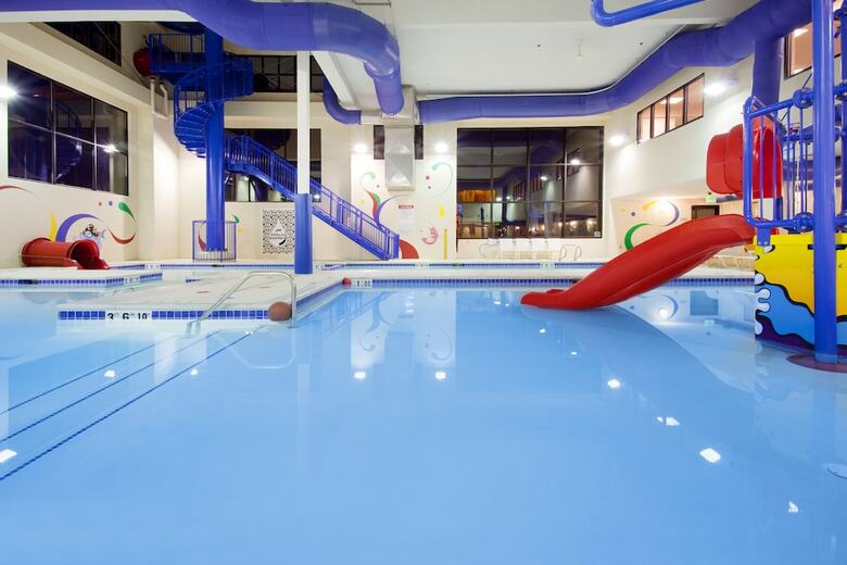 Holiday Inn Express Hotel And Suites West Valley