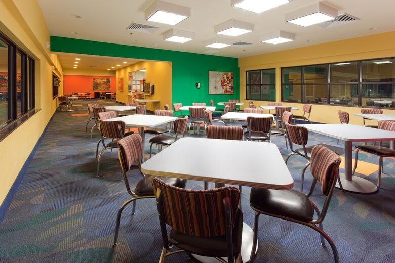 Holiday Inn Express Hotel And Suites West Valley