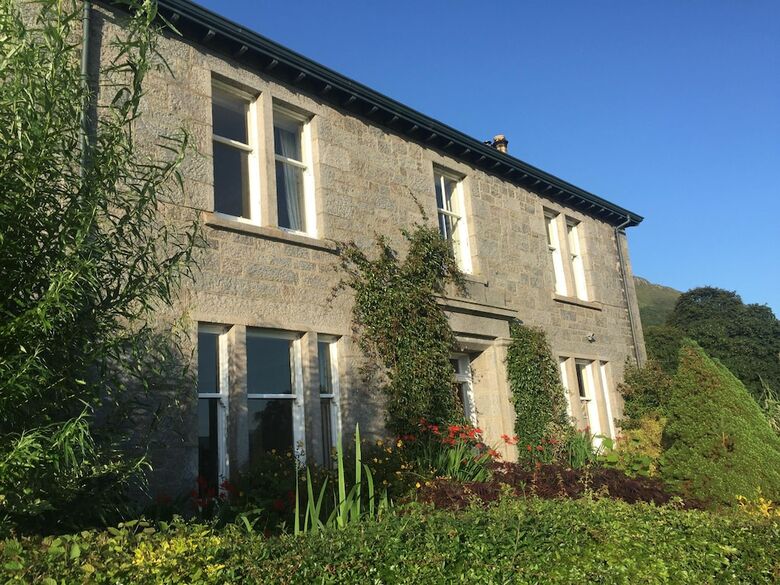 Bed & Breakfast Blarcreen House
