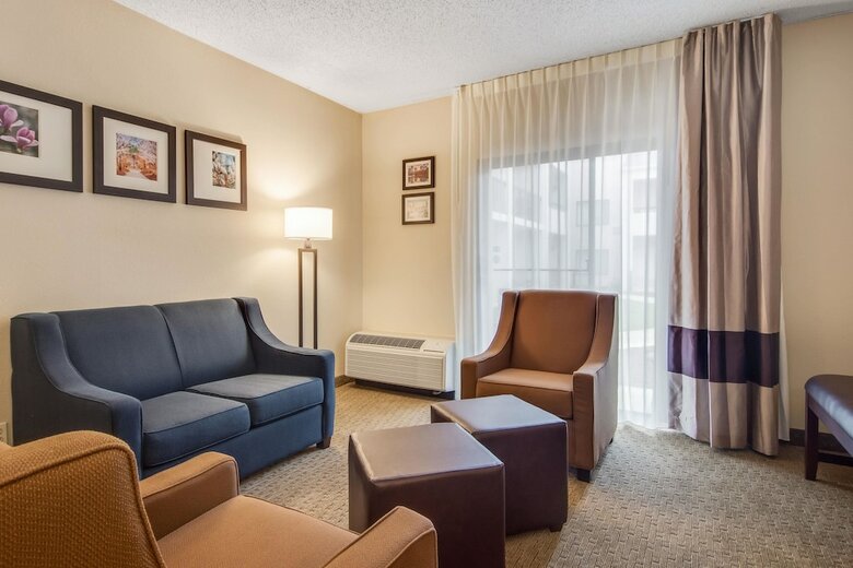 Hotel Comfort Inn
