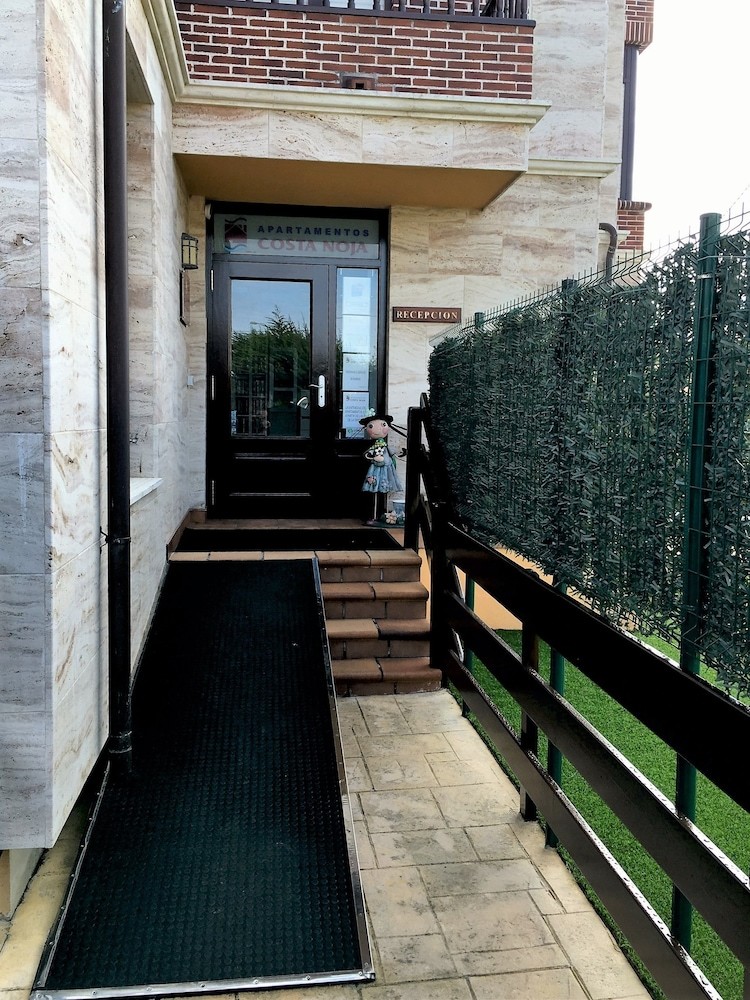 Apartamentos Costa Noja