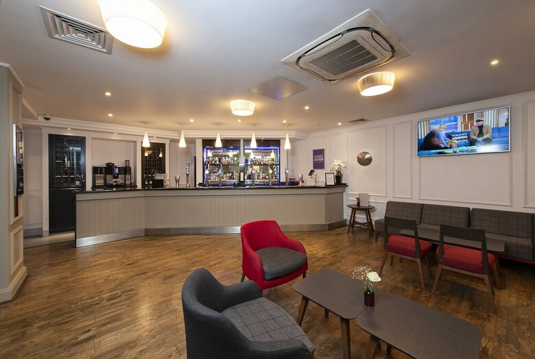 Mercure Telford Centre Hotel