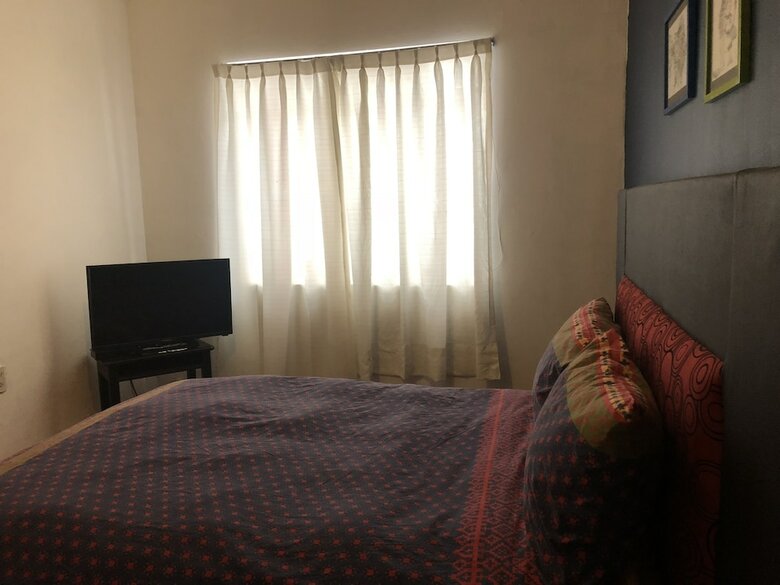 Hotel Curie 10