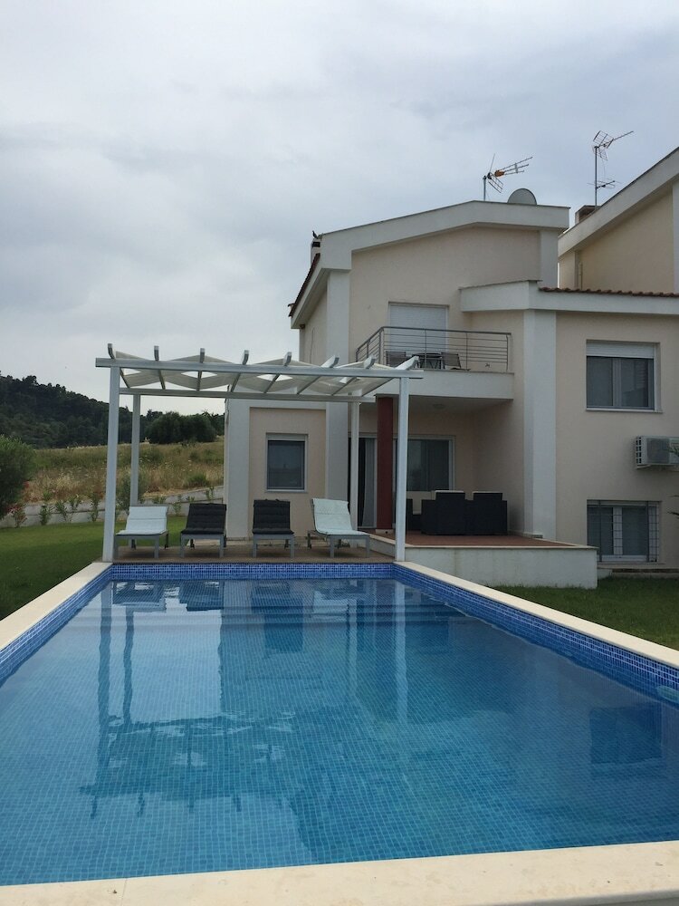 Kanistro Luxury Villa With Pool