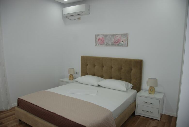 Hotel Vila Tare