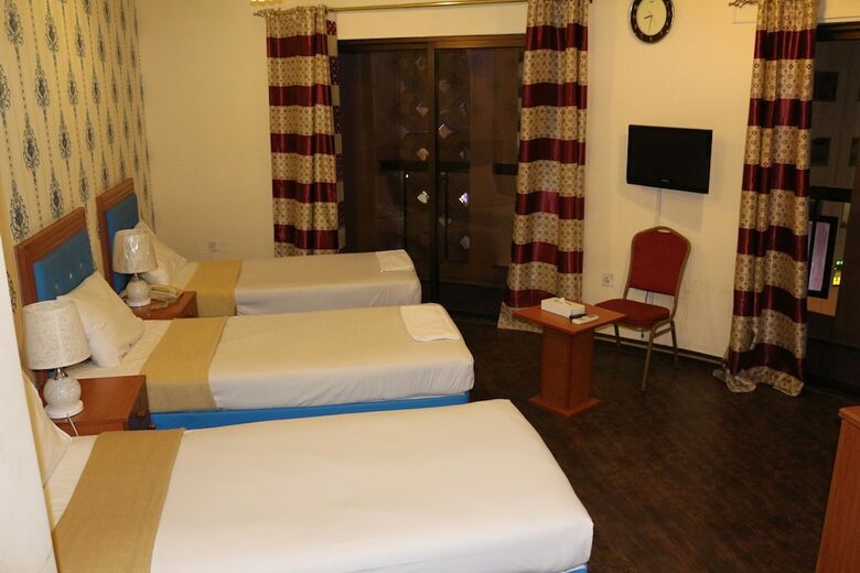 New Avon Hotel