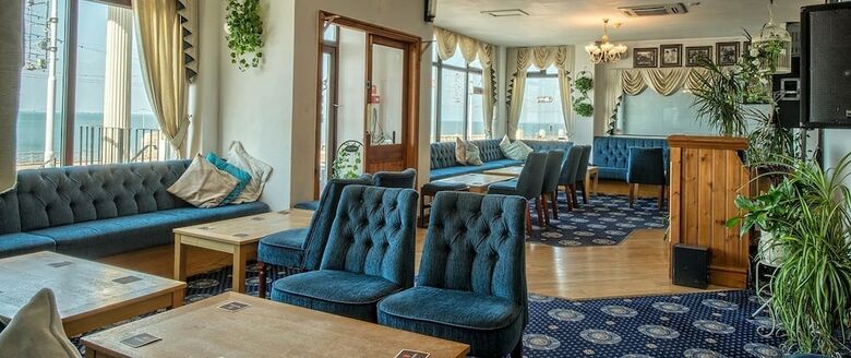 Canasta Hotel