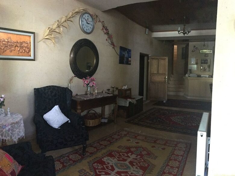 Arnovalley Hotel