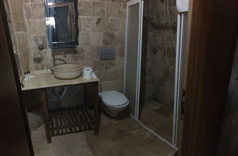 Arnovalley Hotel