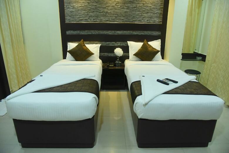 Hotel White Mount