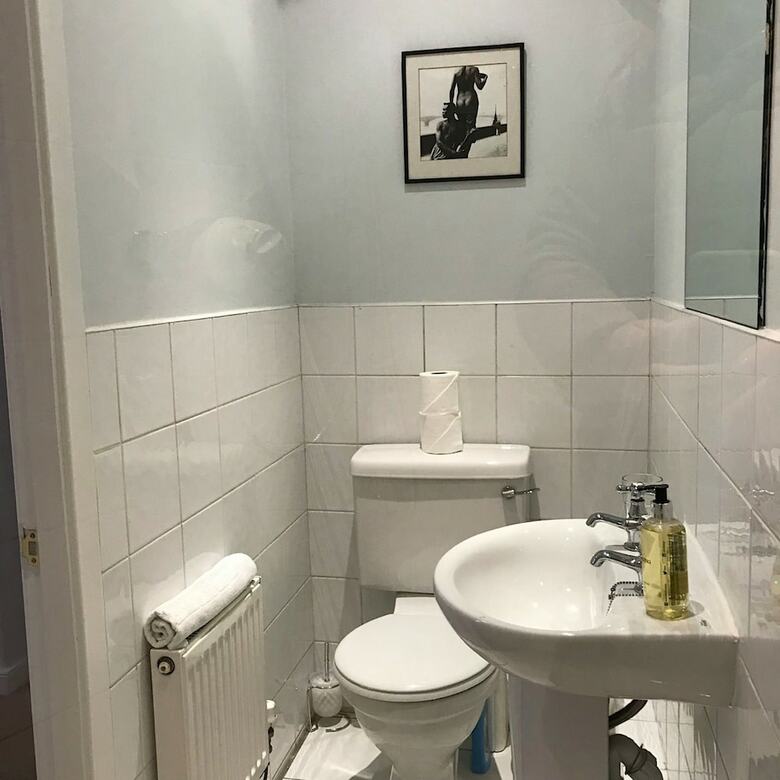 Apartamentos Georgian 3 Bedroom New Town Flat