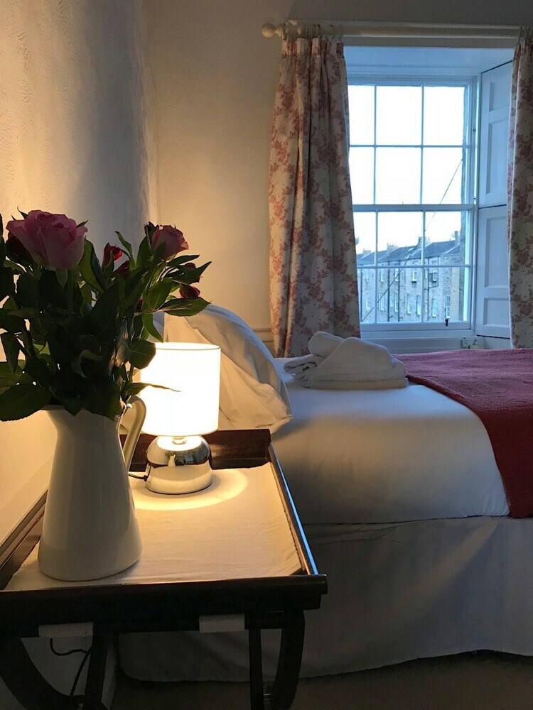 Apartamentos Georgian 3 Bedroom New Town Flat