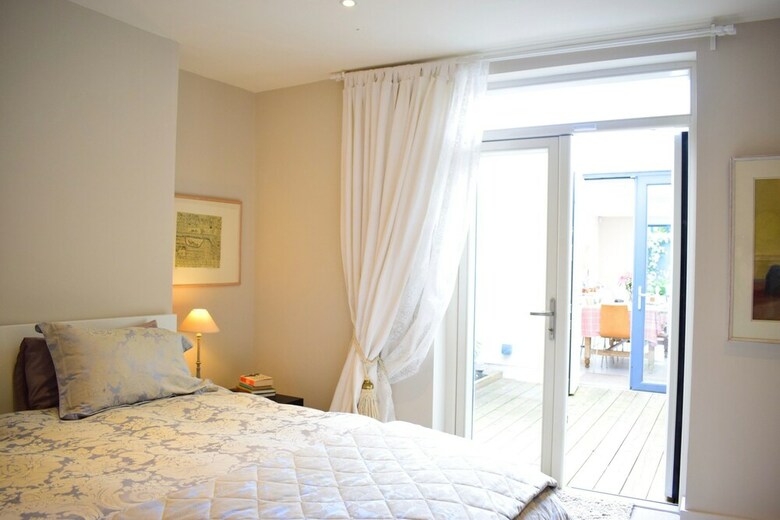 2 Bedroom Townhouse In Dublin City Centre