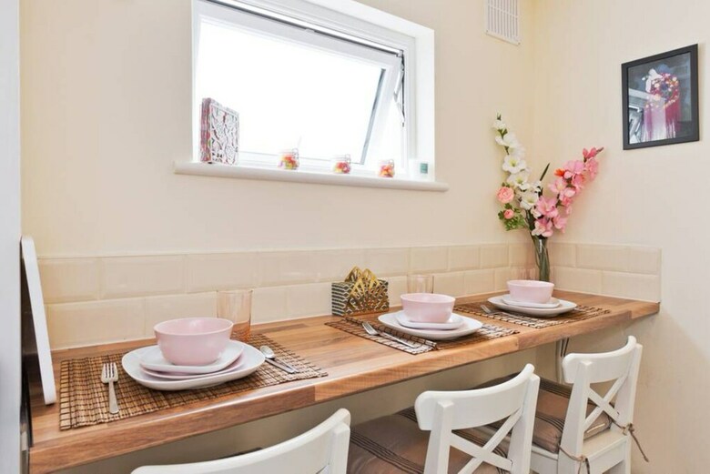 2 Bedroom Riverside Apartment