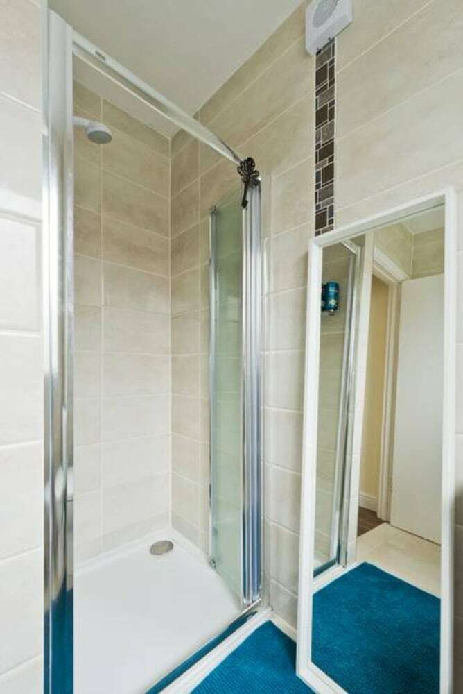 2 Bedroom Riverside Apartment