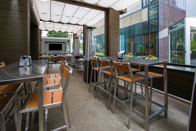 Hotel Doubletree By Hilton Nashville Downtown