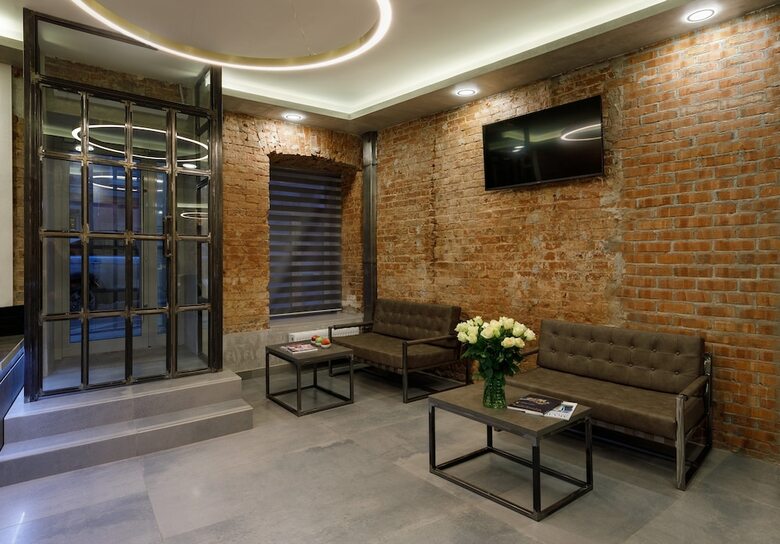 Custos Hotel Petrovsky