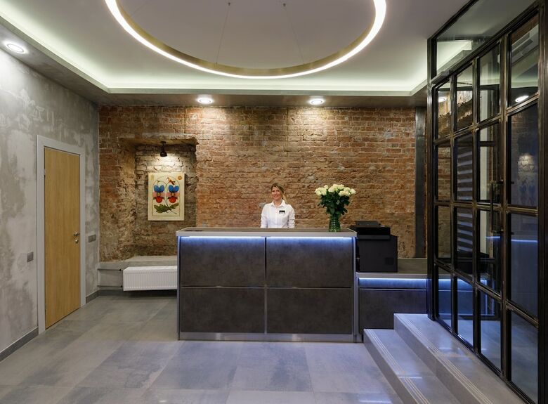 Custos Hotel Petrovsky