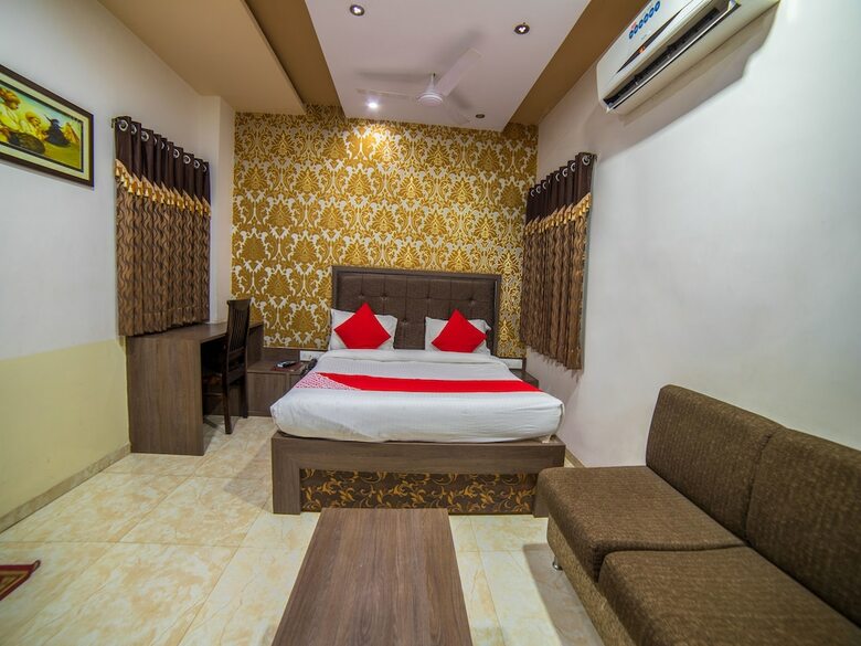 Hotel Oyo 4278 Ar Excellency