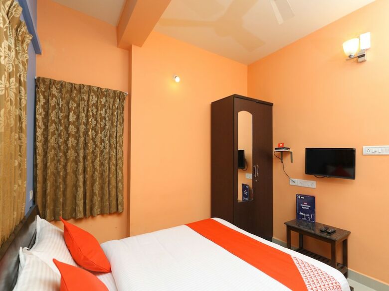 Hotel Oyo 12831 Its South East Residency