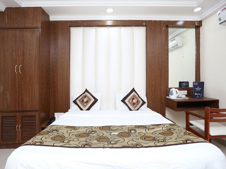 Oyo 13338 Hotel Atithi