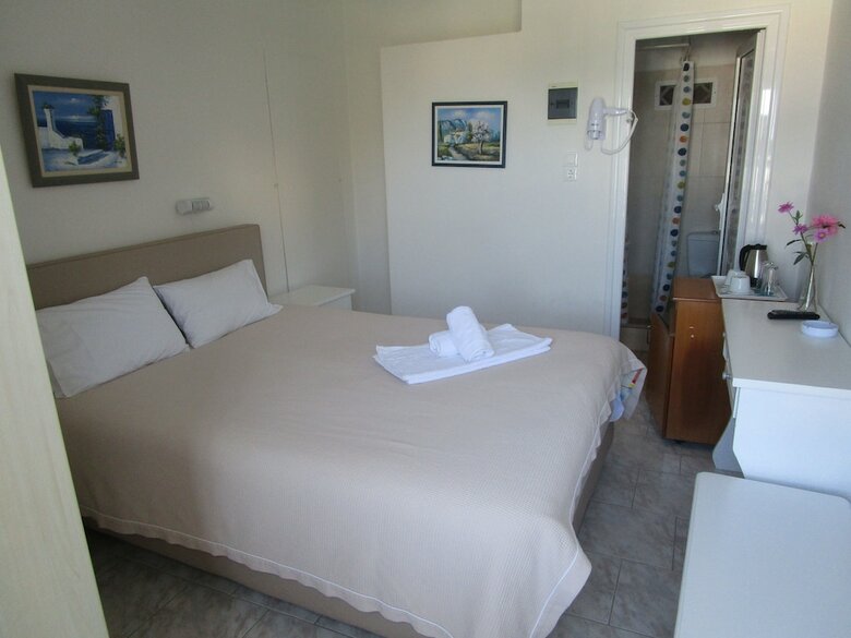 Hotel Milos