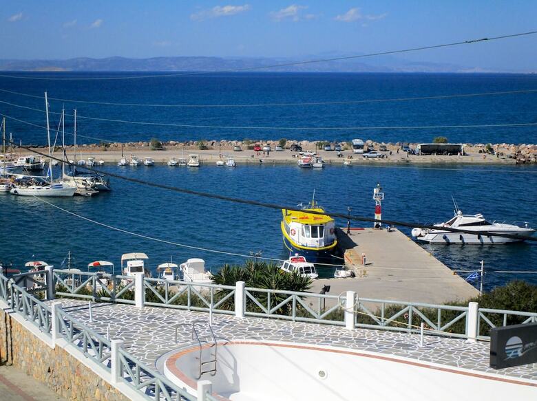 Hotel Milos