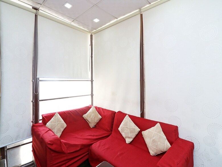 Hotel Oyo 13451 Star Corporate Avenue